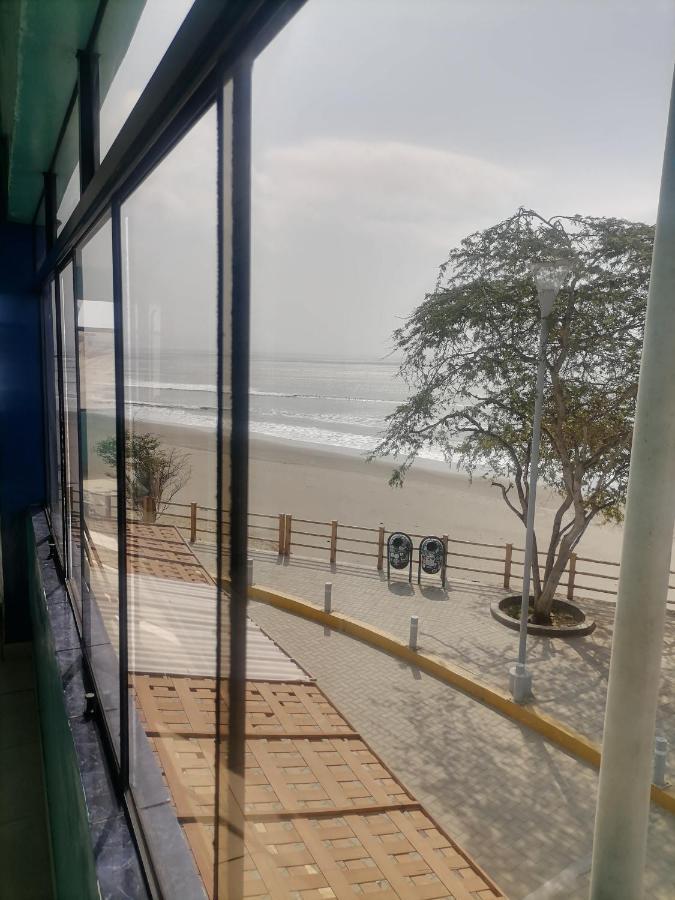 Hospedaje Restaurante El Hombre Puerto Chicama Zewnętrze zdjęcie