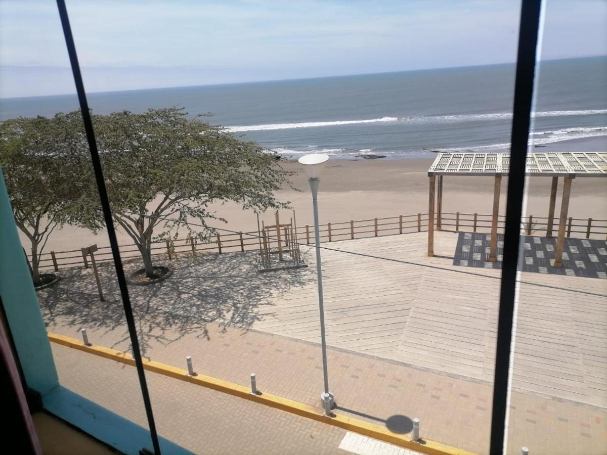 Hospedaje Restaurante El Hombre Puerto Chicama Zewnętrze zdjęcie