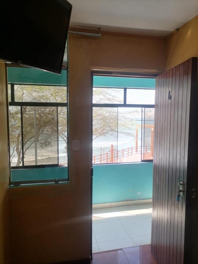 Hospedaje Restaurante El Hombre Puerto Chicama Zewnętrze zdjęcie